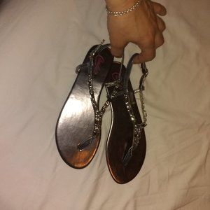 CANDIES SILVER  SANDALS W BIG RHINESTONE DETAIL !!
